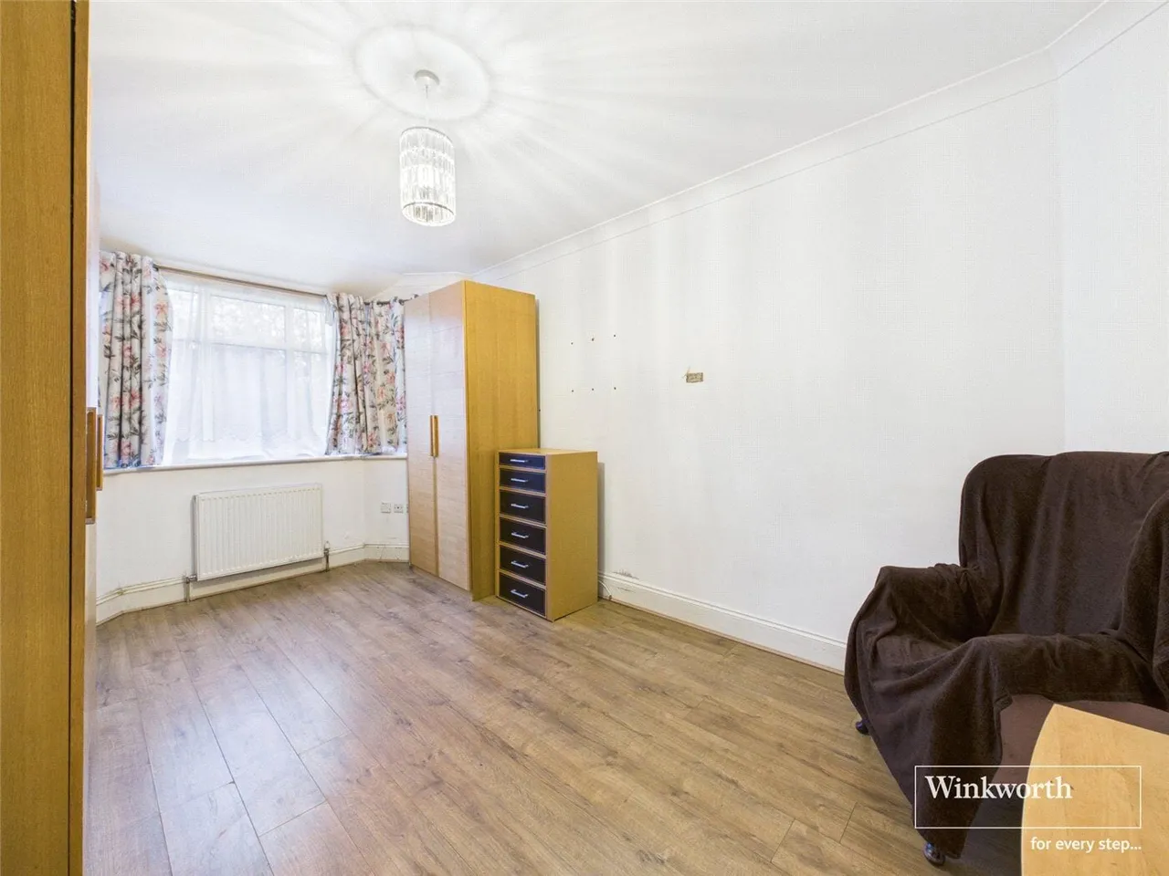 Tudor Close, Kingsbury, NW9, photo 7