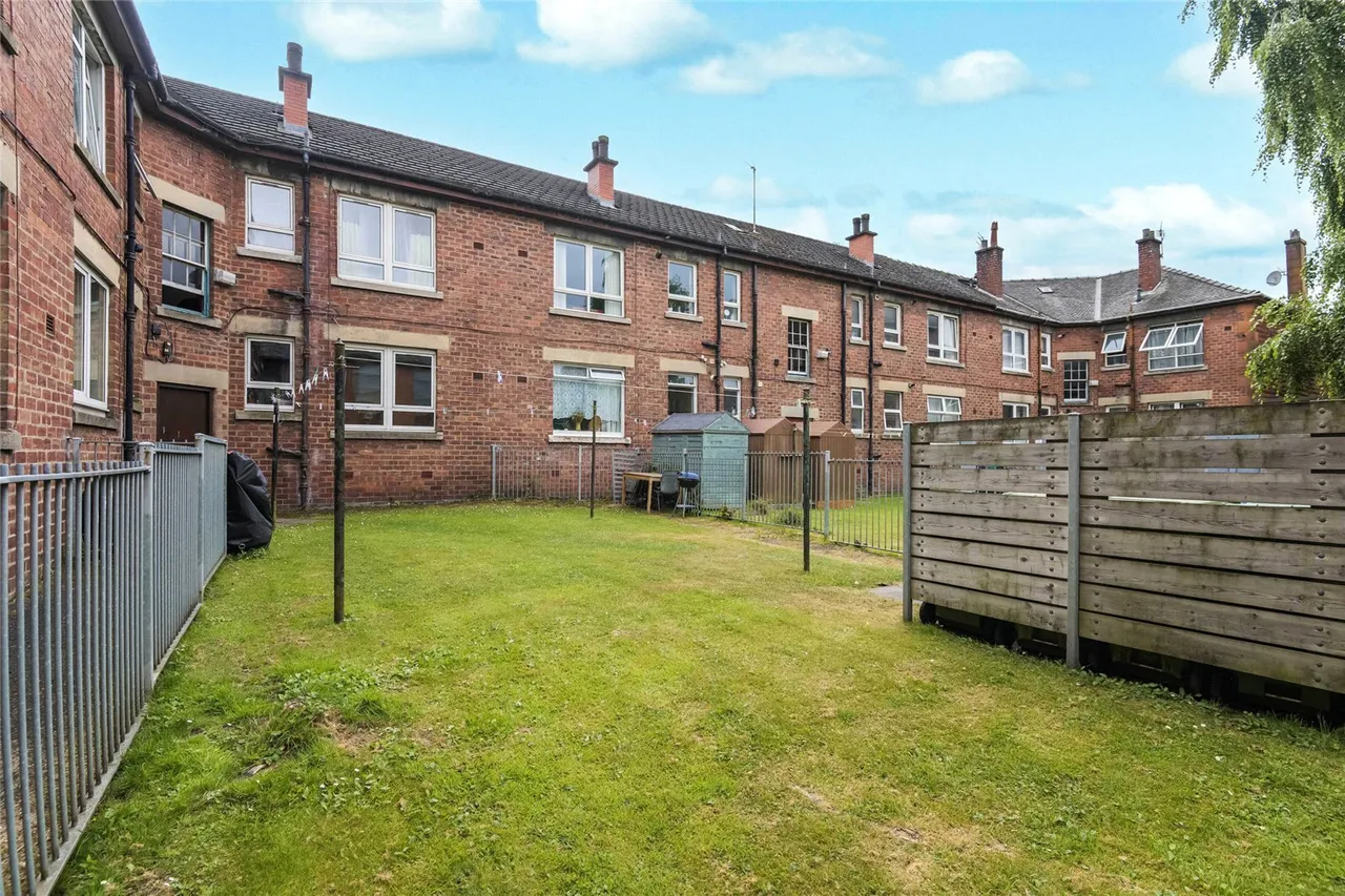 Dixon Avenue, Glasgow, Glasgow City, G42, photo 16