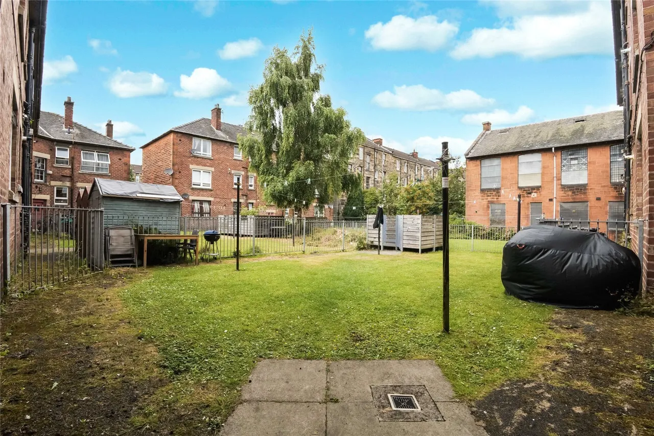 Dixon Avenue, Glasgow, Glasgow City, G42, photo 15