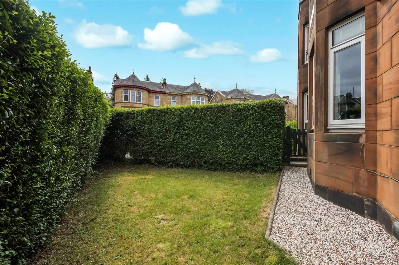 Dixon Avenue, Glasgow, Glasgow City, G42, photo 19