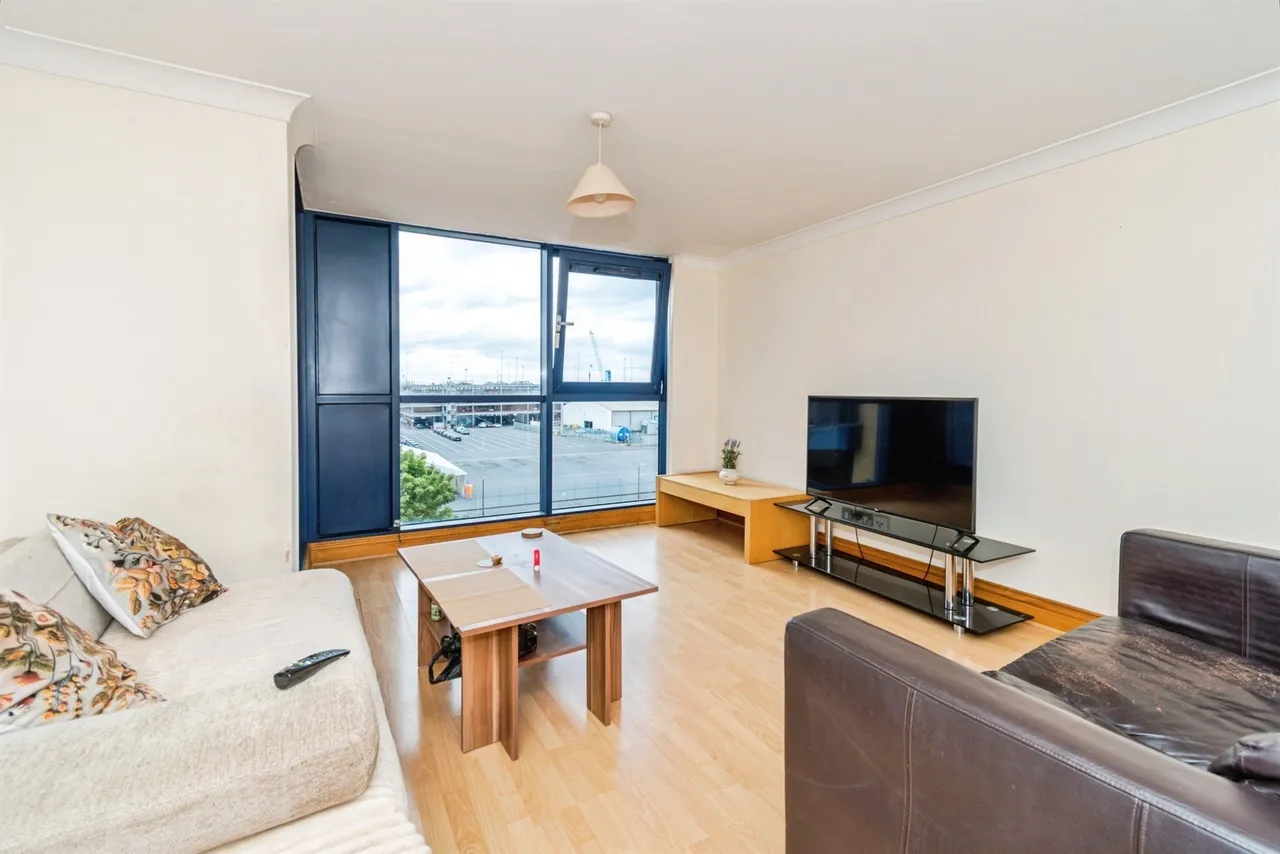 Canute Road, Southampton, photo 6