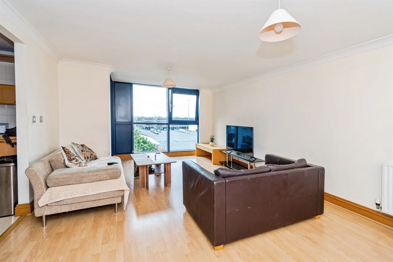 Canute Road, Southampton, photo 4