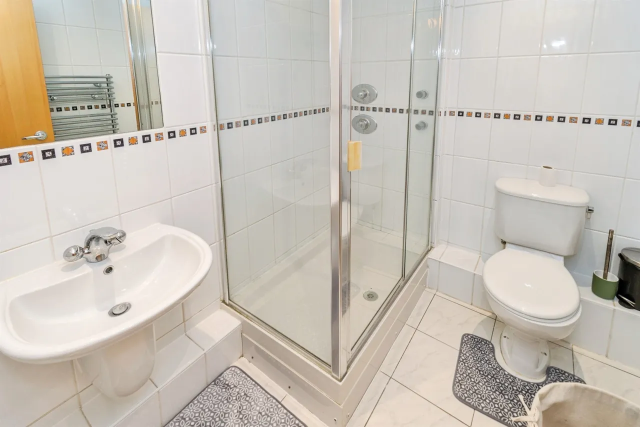 Canute Road, Southampton, photo 11
