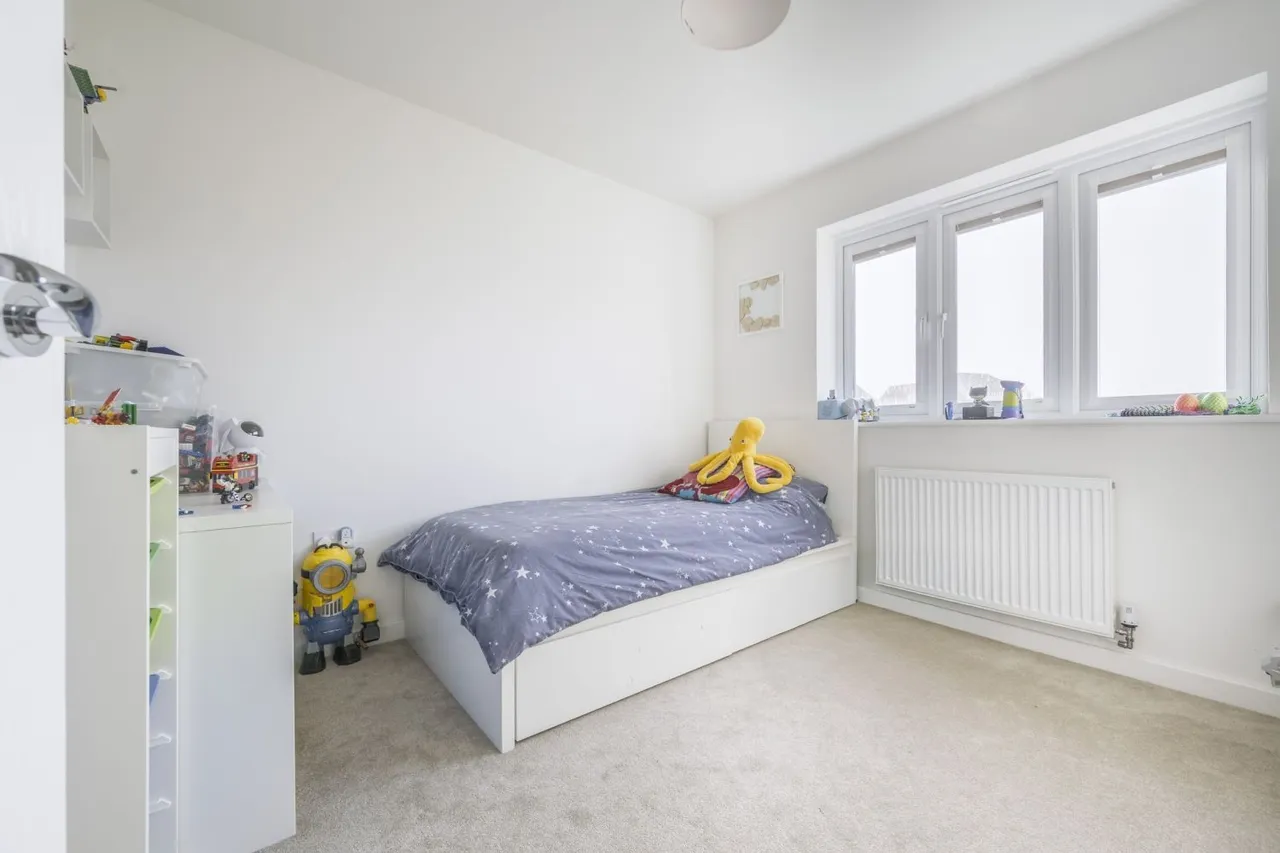 Price Close, Malmesbury, SN16, photo 11