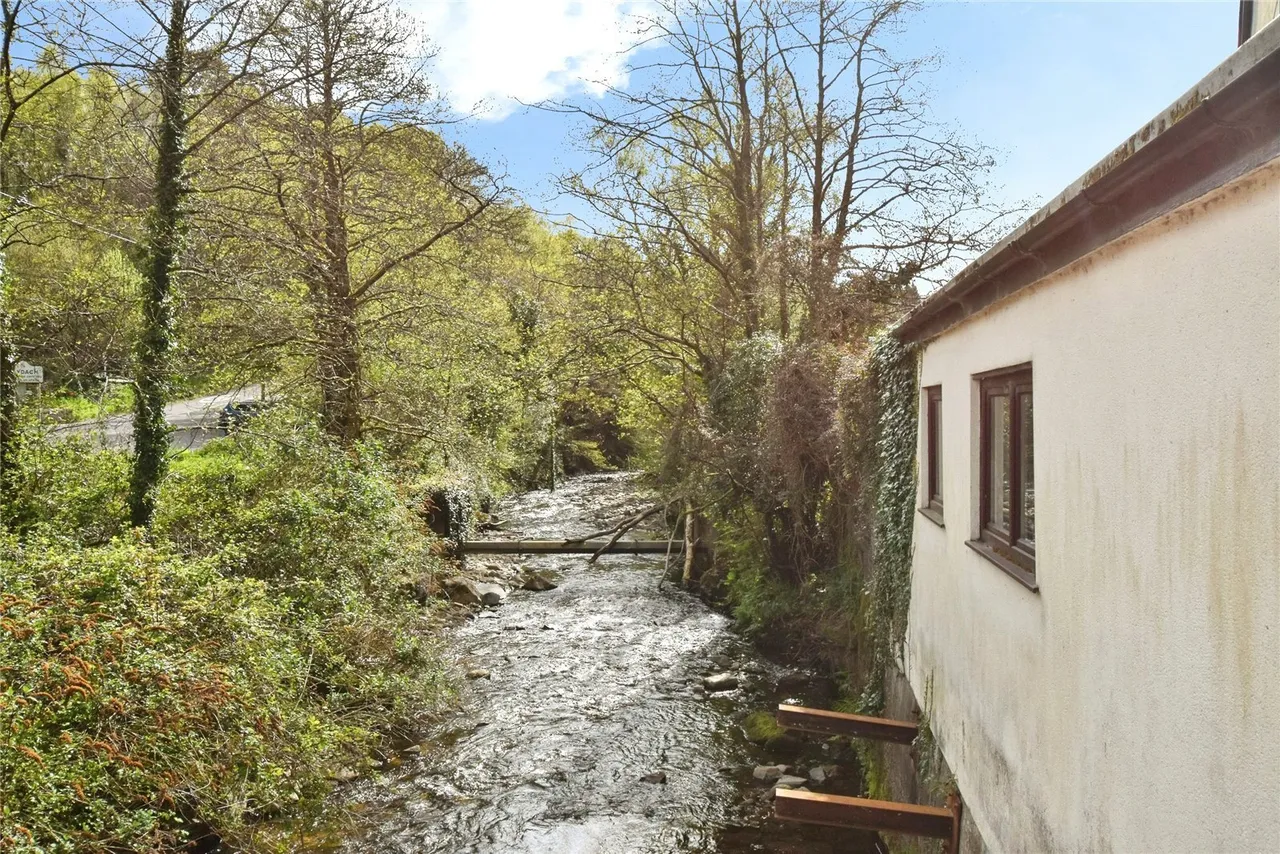 The Lone, Clydach, SA6, photo 21