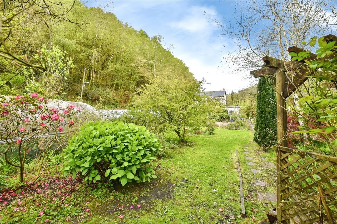 The Lone, Clydach, SA6, photo 23