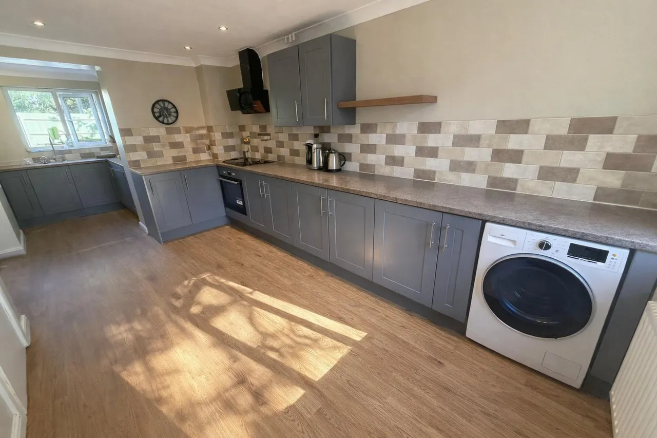 Morebath Grove, Milton Keynes, MK4, photo 10