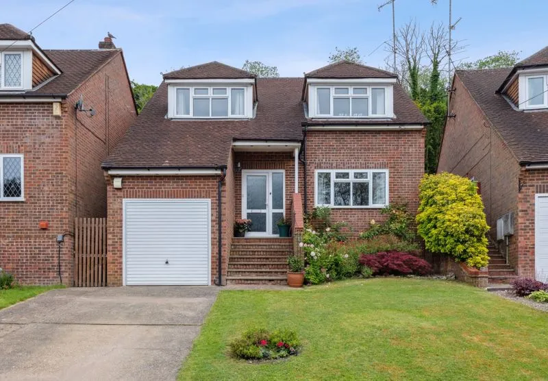 3 bed house for sale — Badgers Way, Marlow Bottom SL7 3QU