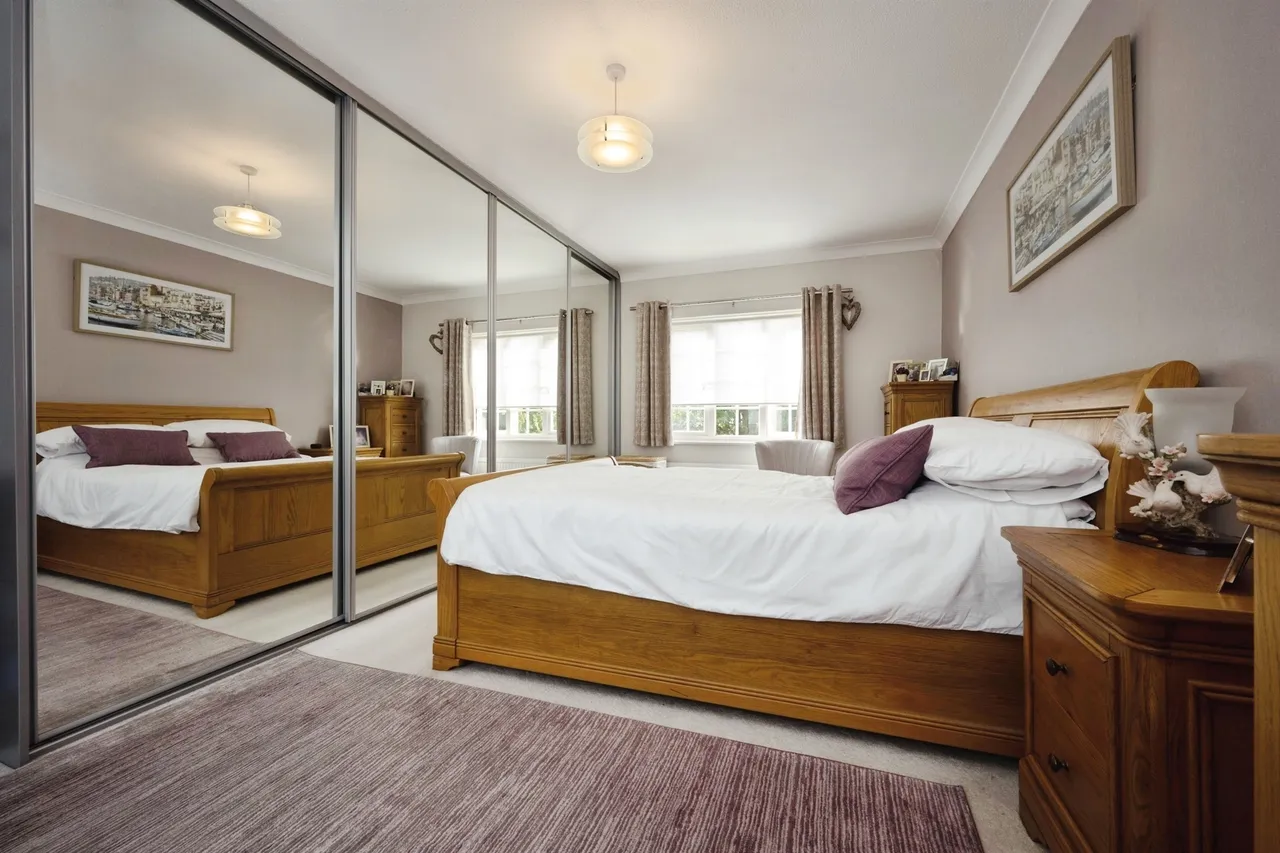 Kingsbrook Road, Bedford, photo 8