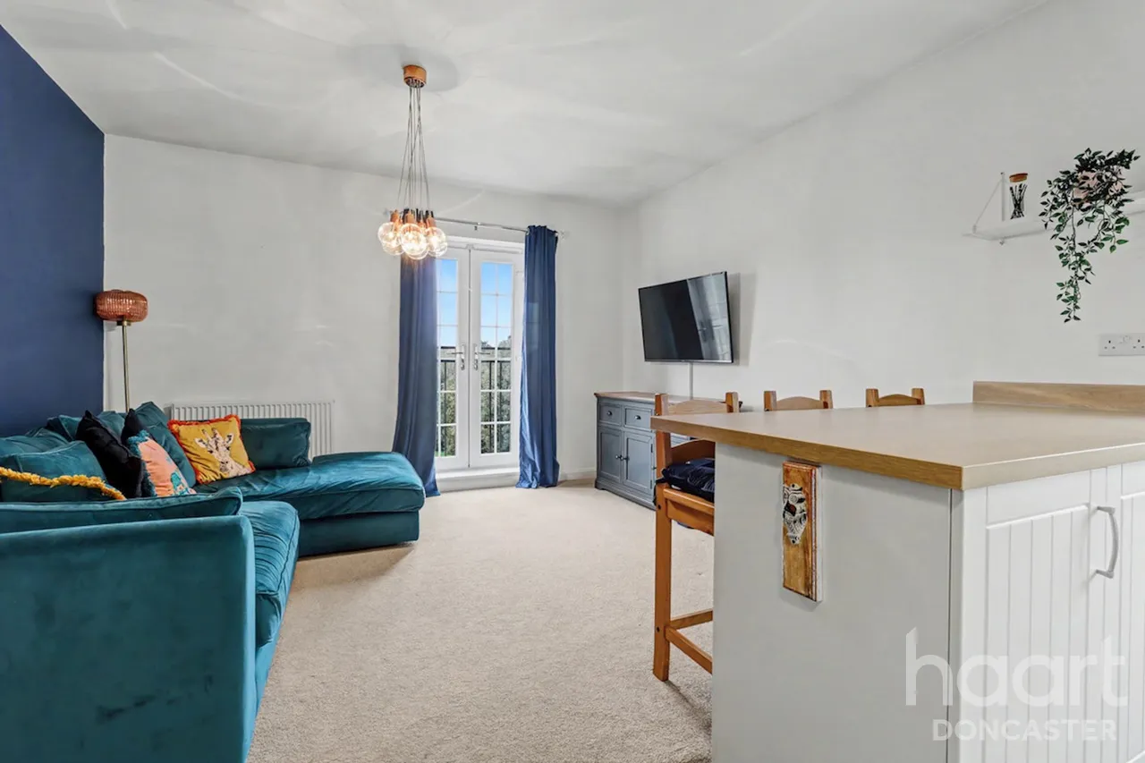 Rosso Close, Belle Vue, DN4, photo 5