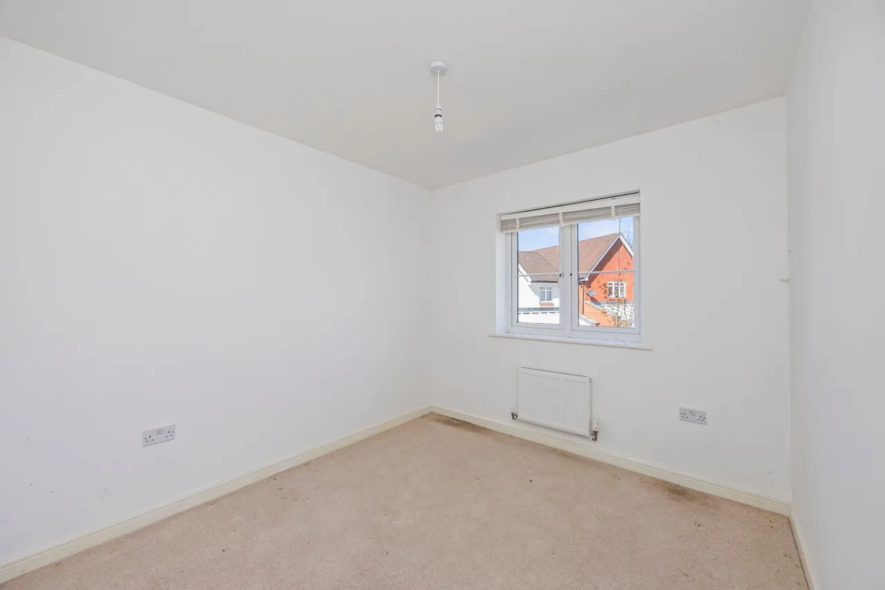 Carter Drive, Broadbridge Heath, RH12, photo 10