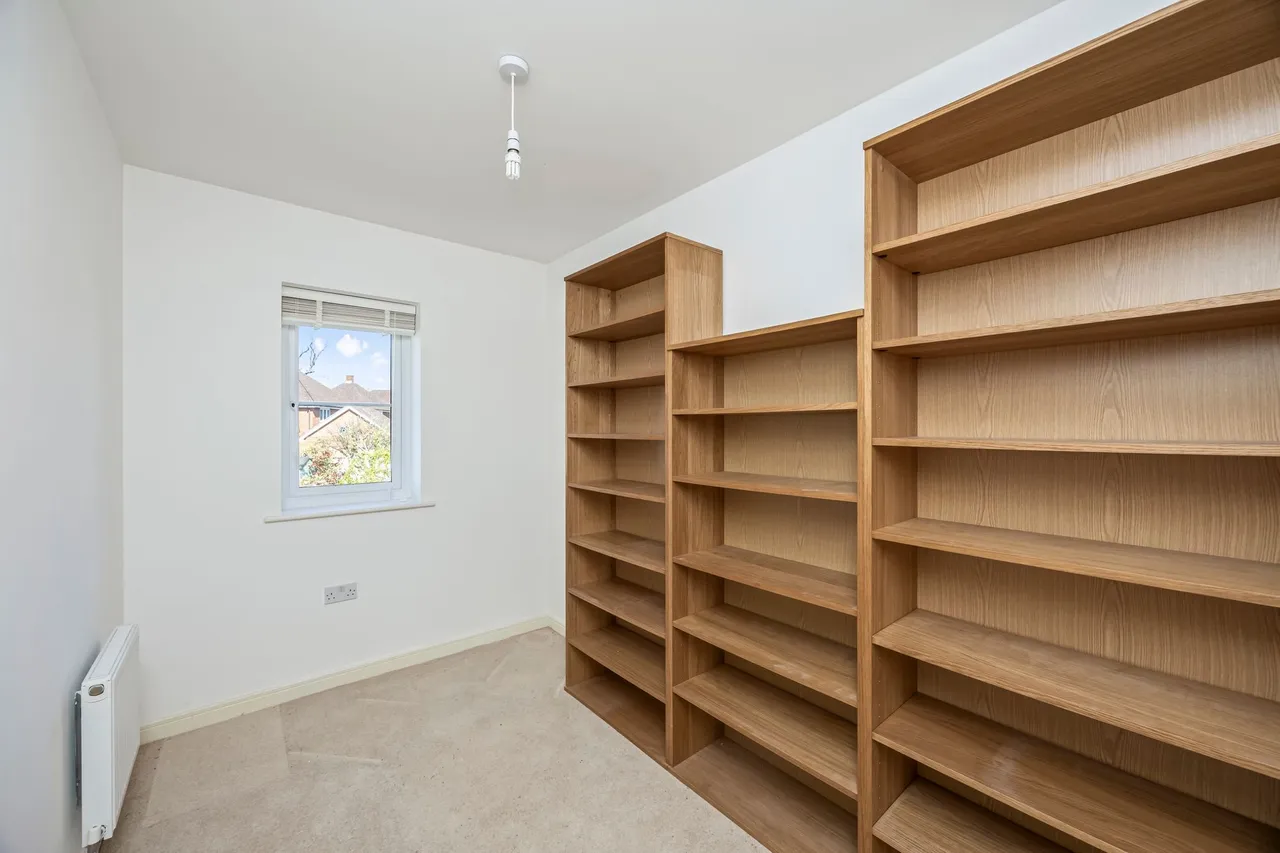 Carter Drive, Broadbridge Heath, RH12, photo 14