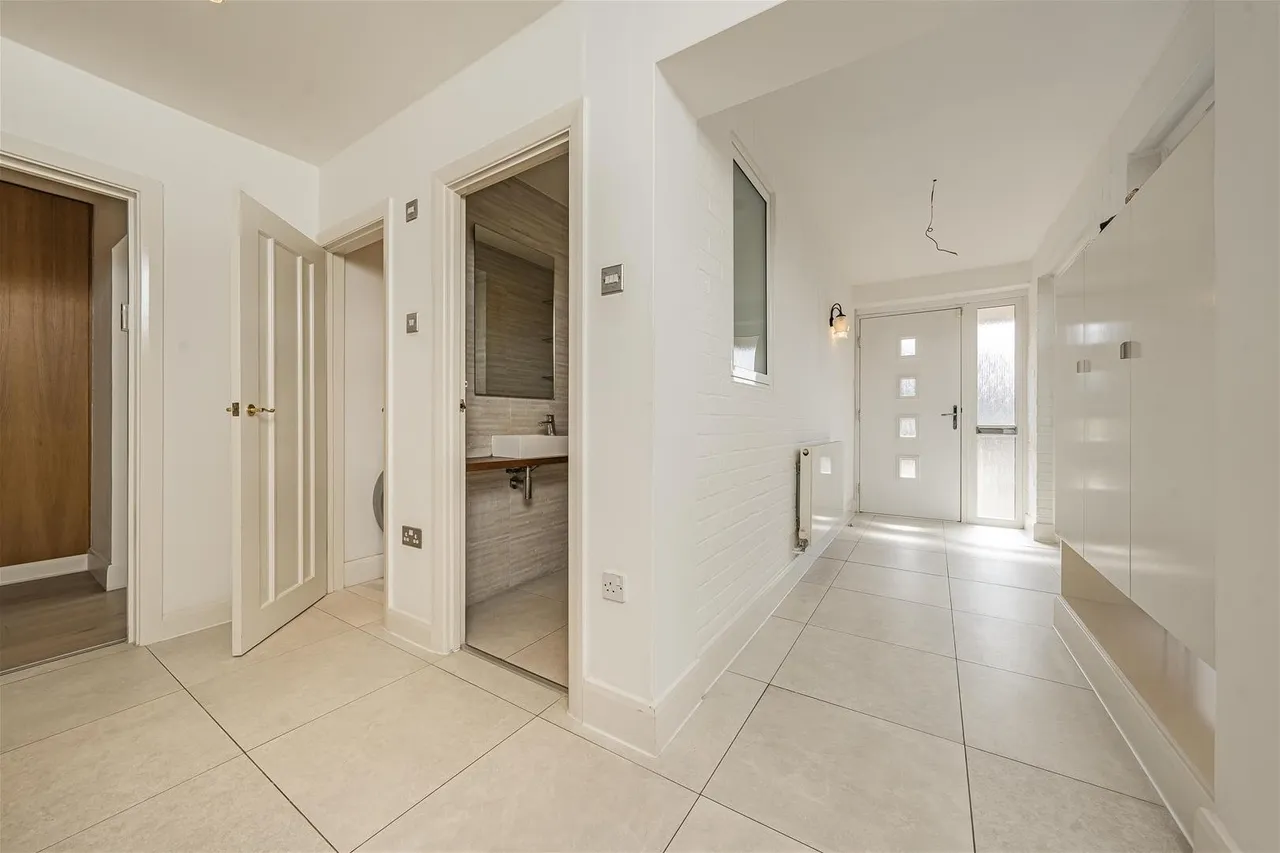 Ashridge Drive Bricket Wood, St. Albans, Hertfordshire AL2 3SH, photo 2