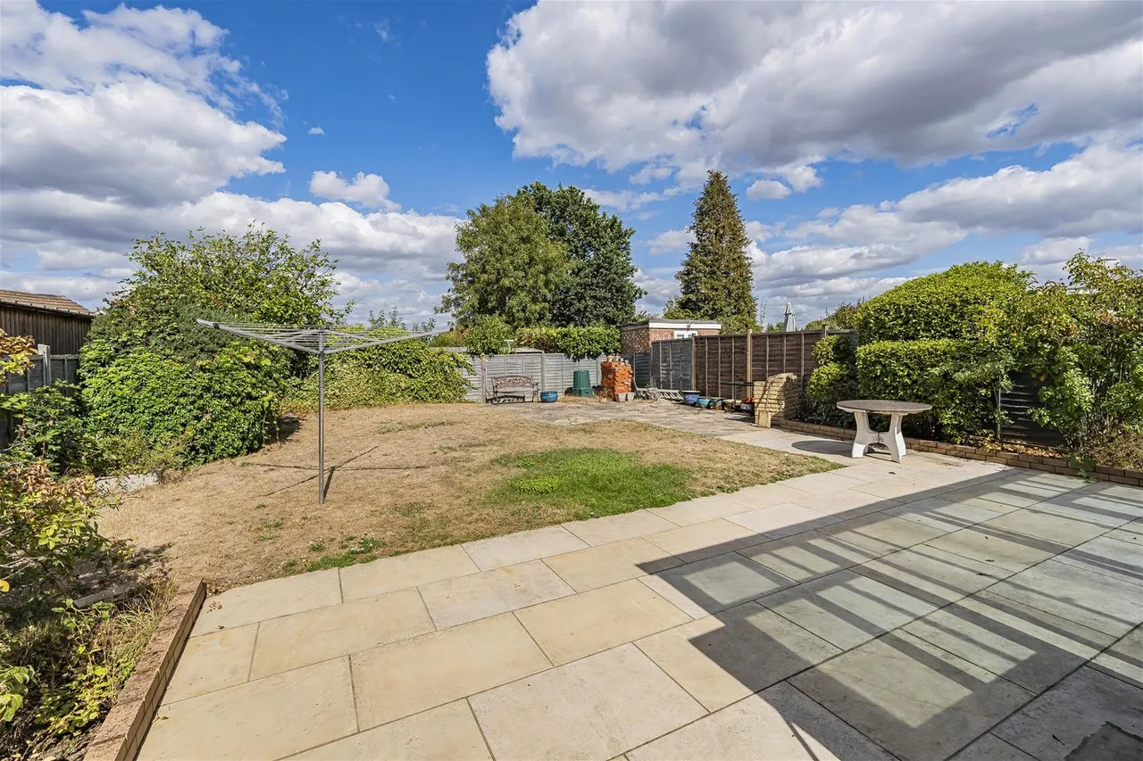 Ashridge Drive Bricket Wood, St. Albans, Hertfordshire AL2 3SH, photo 16