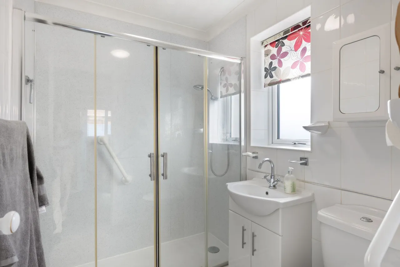 Peaceful Single Storey Living in Huns, photo 9