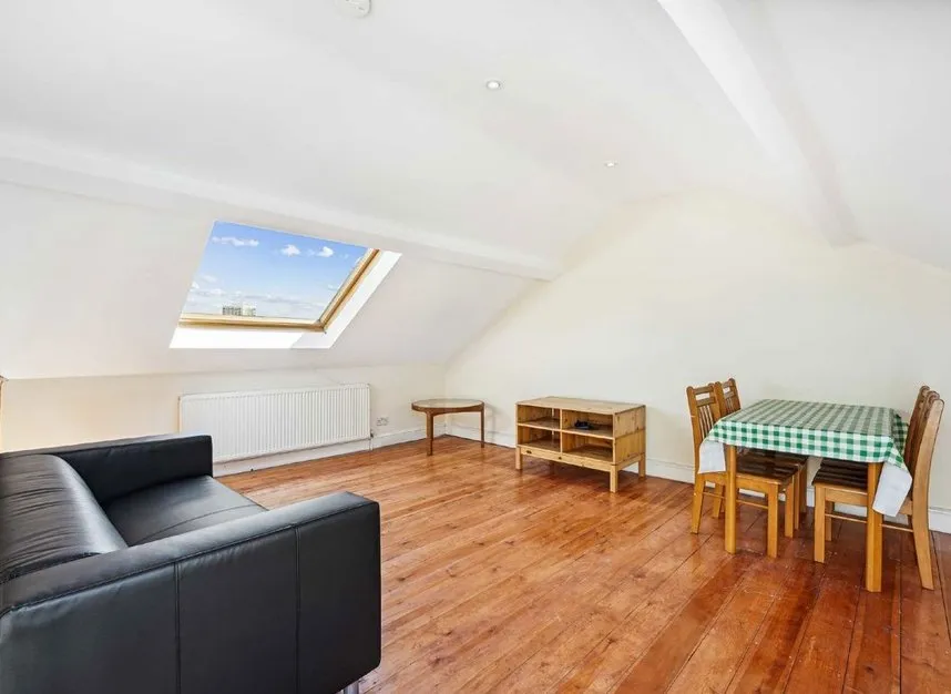 Mayflower Road, Stockwell, SW9, photo 2