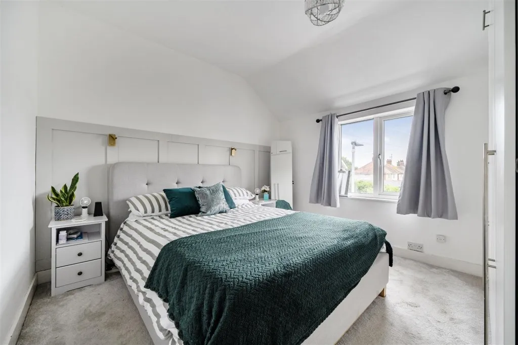 St Johns Road, Caversham, photo 8