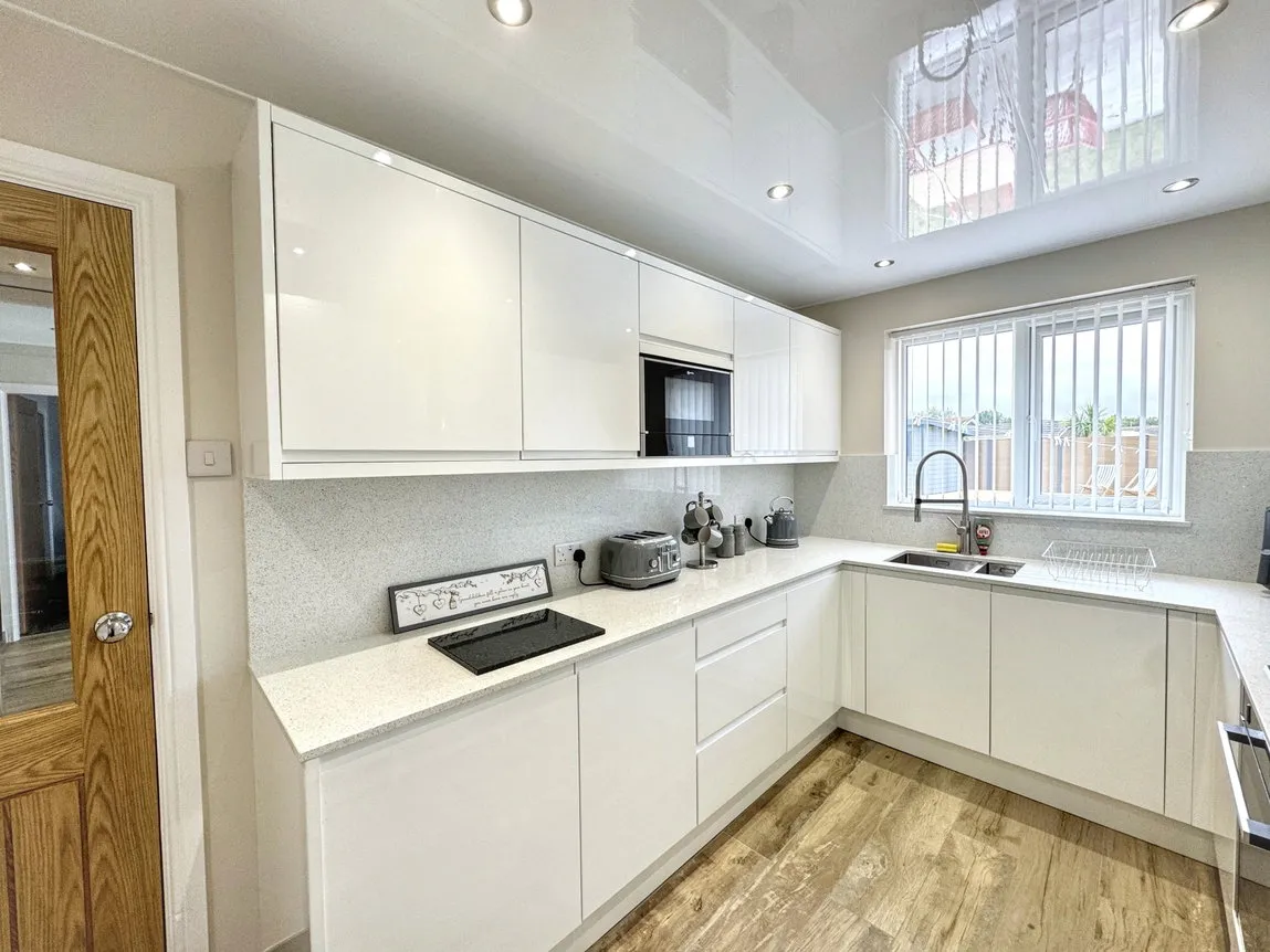 Clwyd Parc, Kinmel Bay, Conwy, LL18 5EJ, photo 2