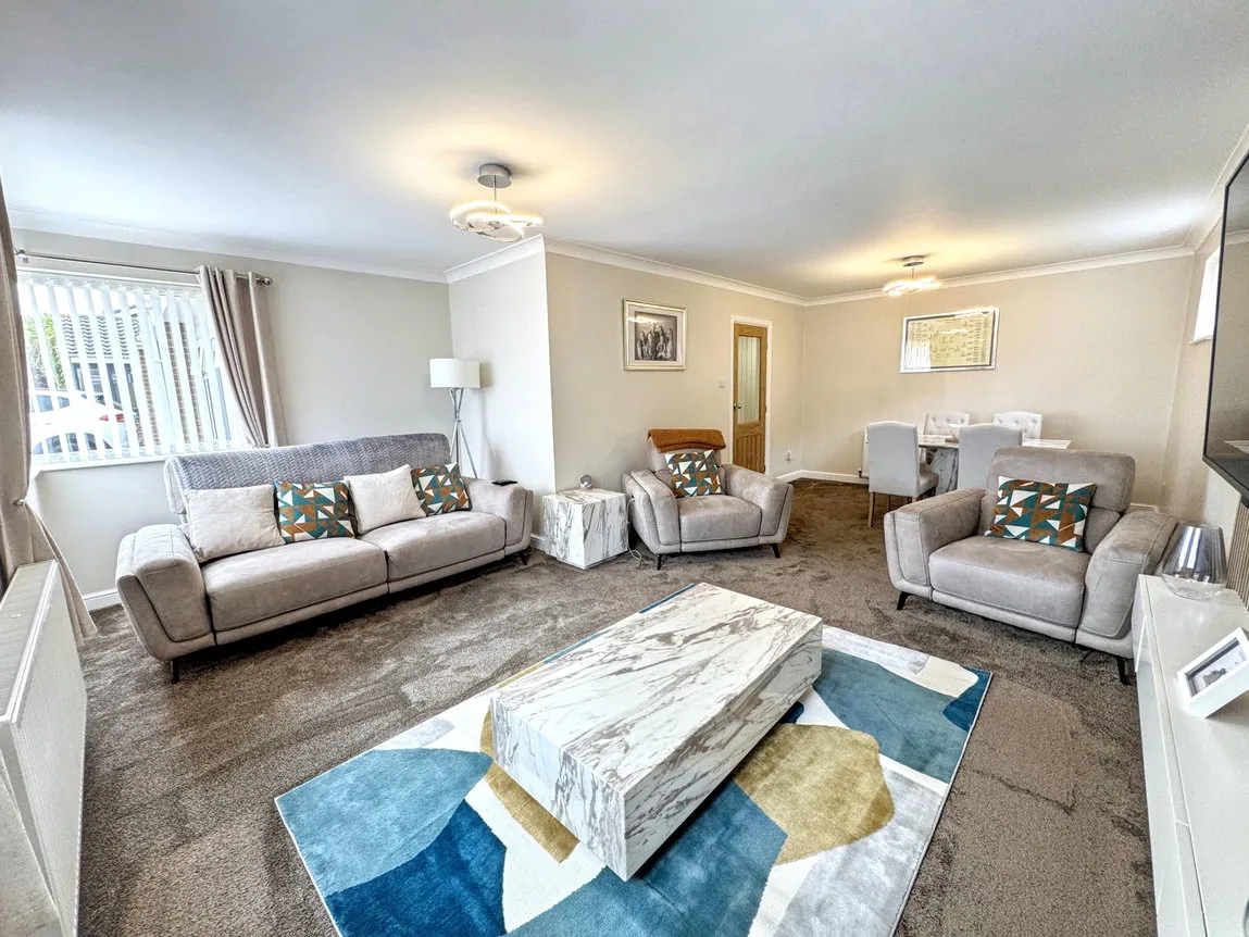 Clwyd Parc, Kinmel Bay, Conwy, LL18 5EJ, photo 3