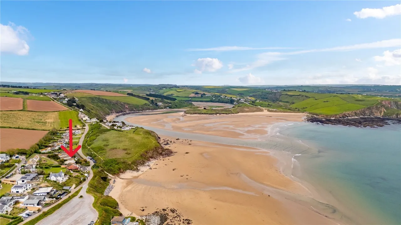 5 bed property for sale, Folly Hill, Bigbury on Sea, TQ7