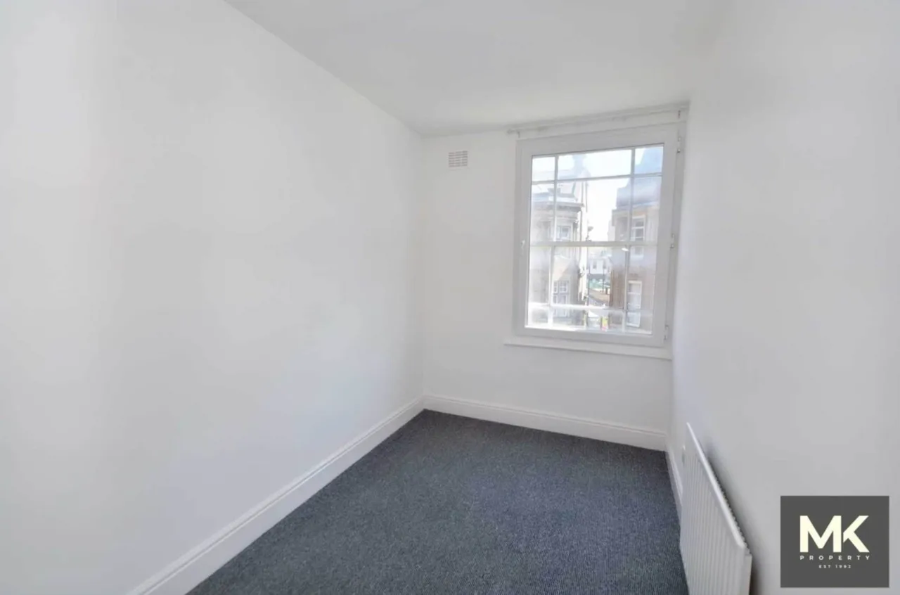 Swan Court, College Street, Northampton, NN1 2QP, photo 2
