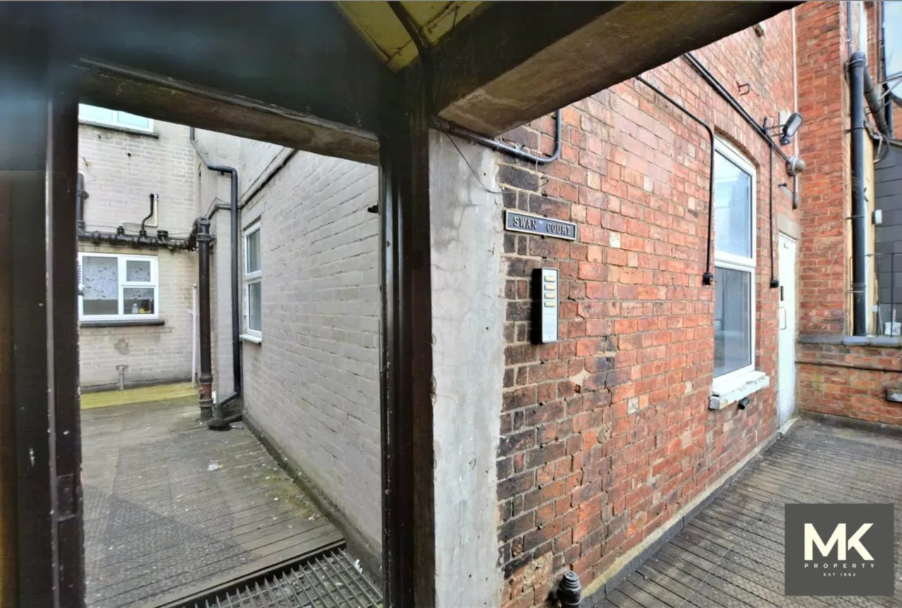 Swan Court, College Street, Northampton, NN1 2QP, photo 4