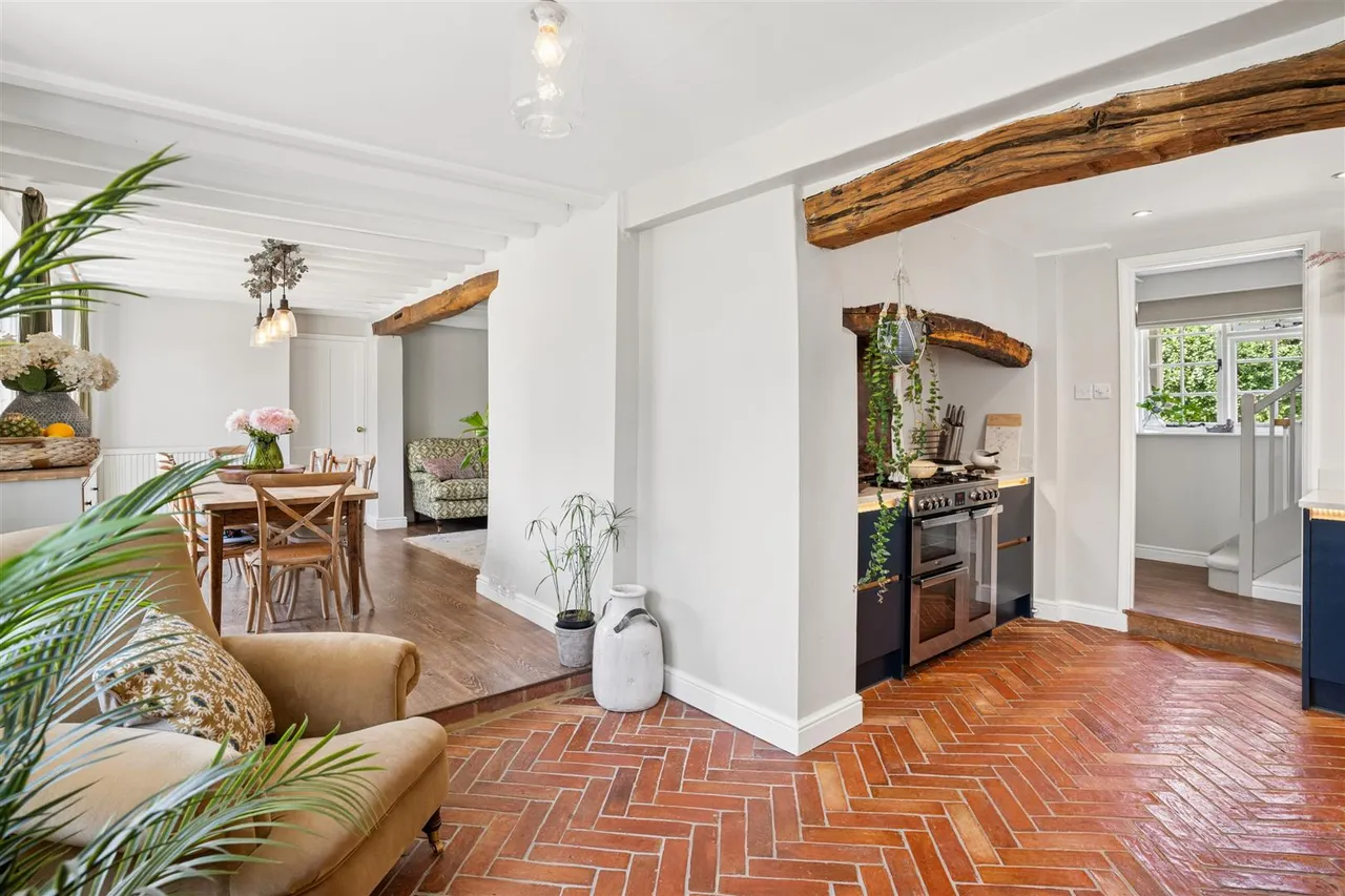 Nearton End, Swanbourne, photo 7