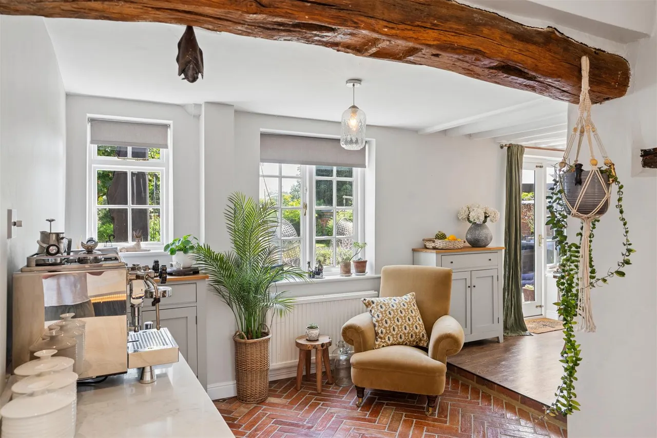 Nearton End, Swanbourne, photo 17