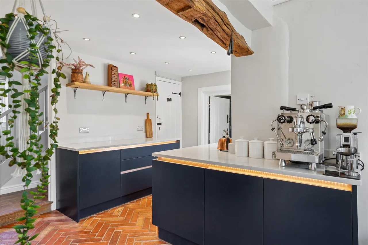 Nearton End, Swanbourne, photo 15