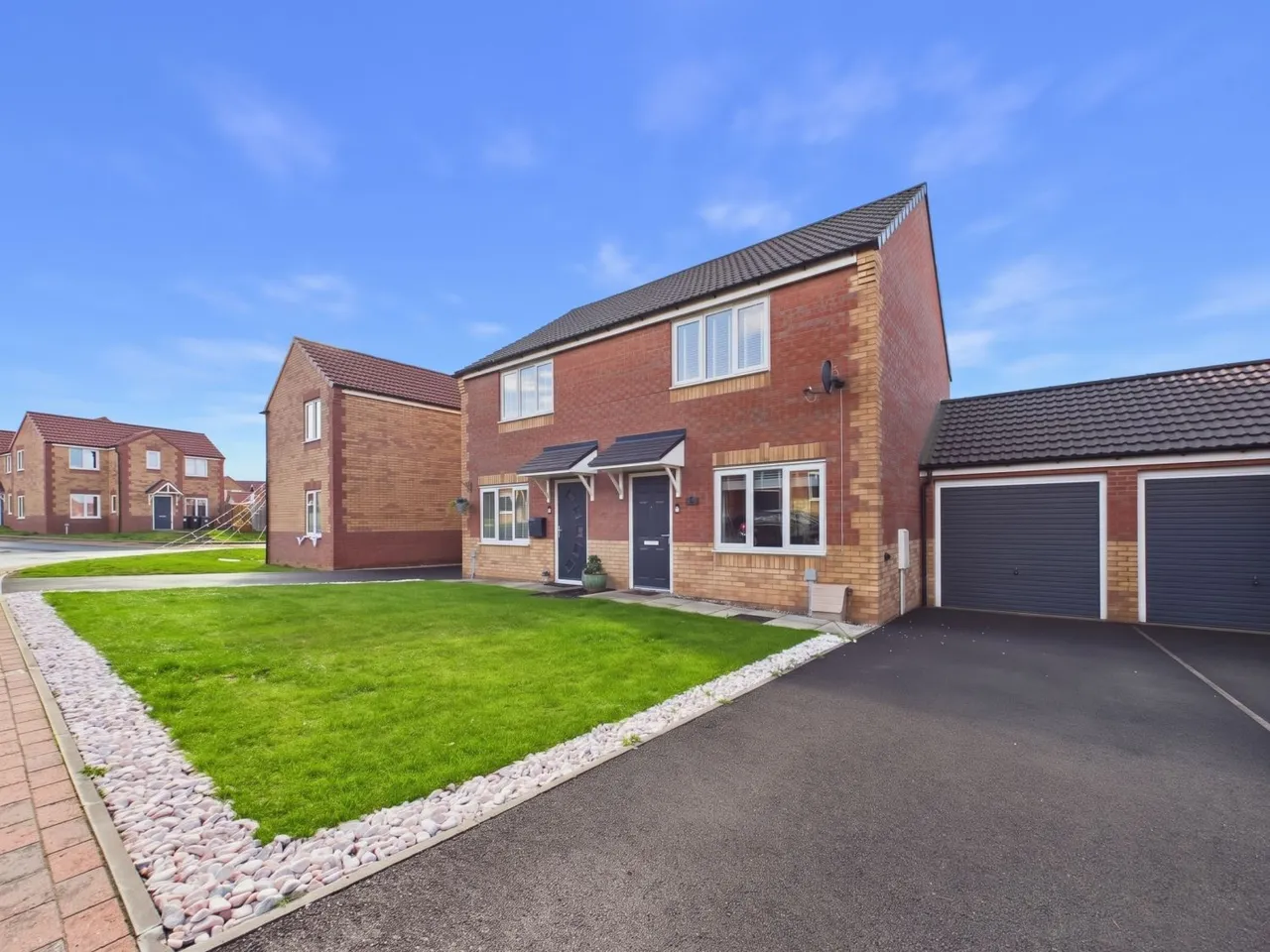 2 bed house for sale, Oak Tree Way, Knottingley, WF11