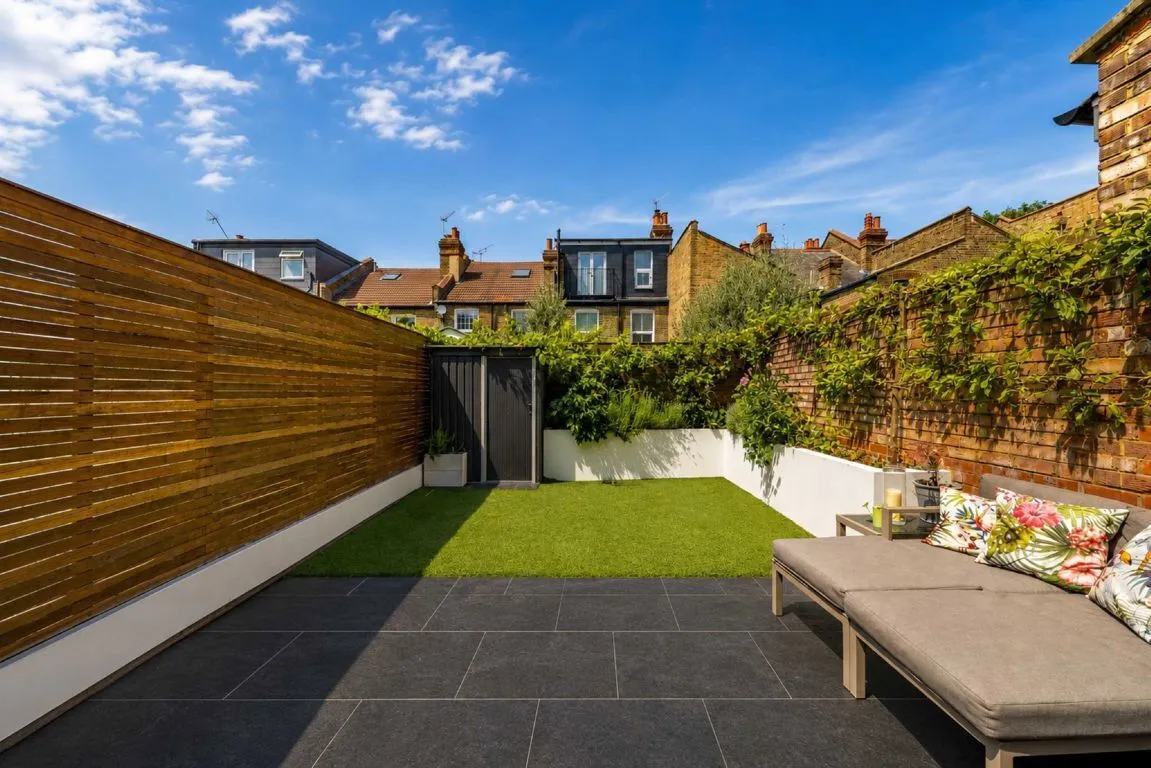 Crowborough Road, SW17, photo 7
