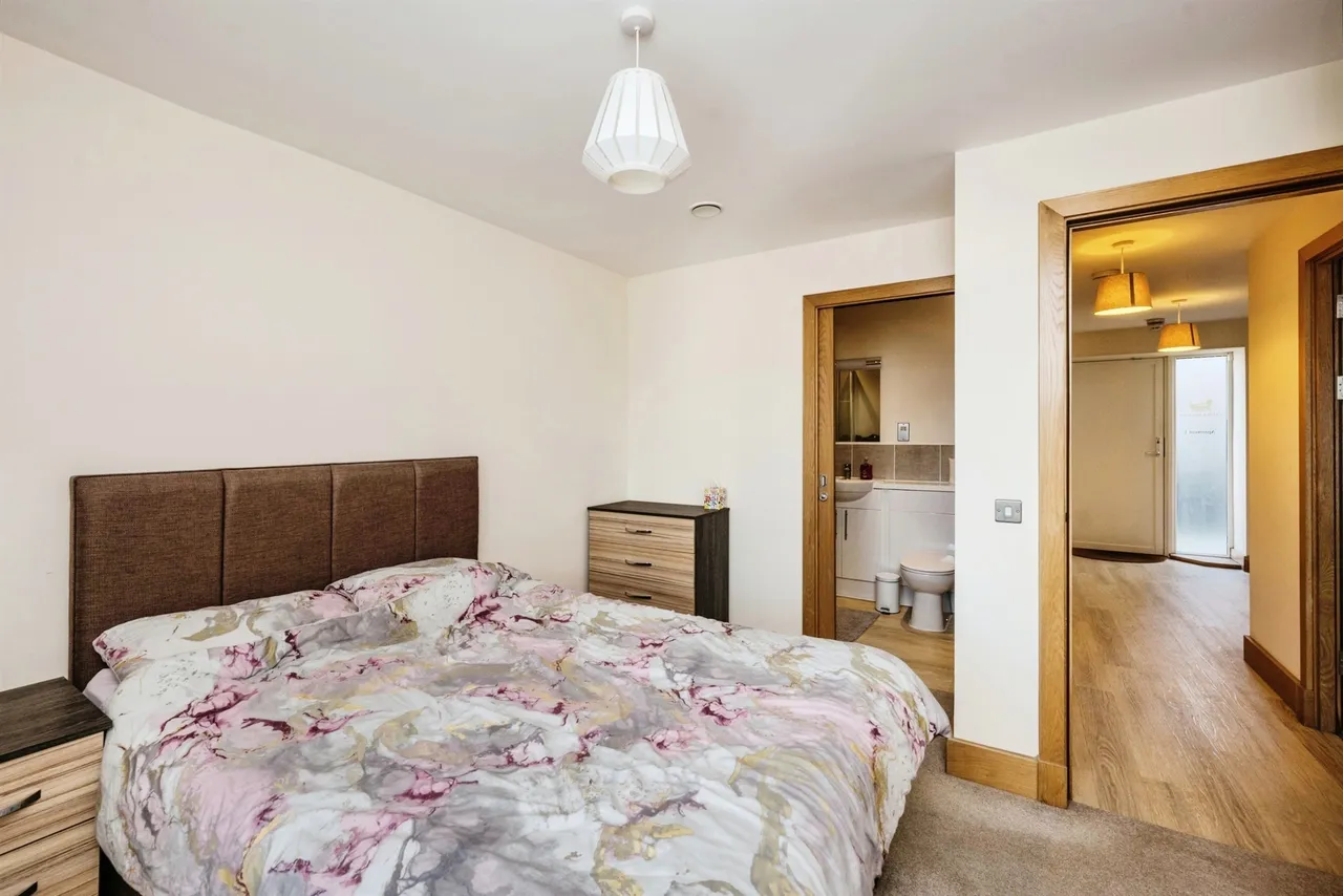 Castle Lane, Swansea, SA1, photo 11