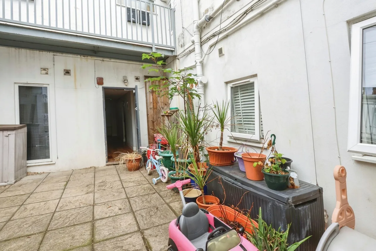 Christchurch Road, Bournemouth, BH7, photo 2