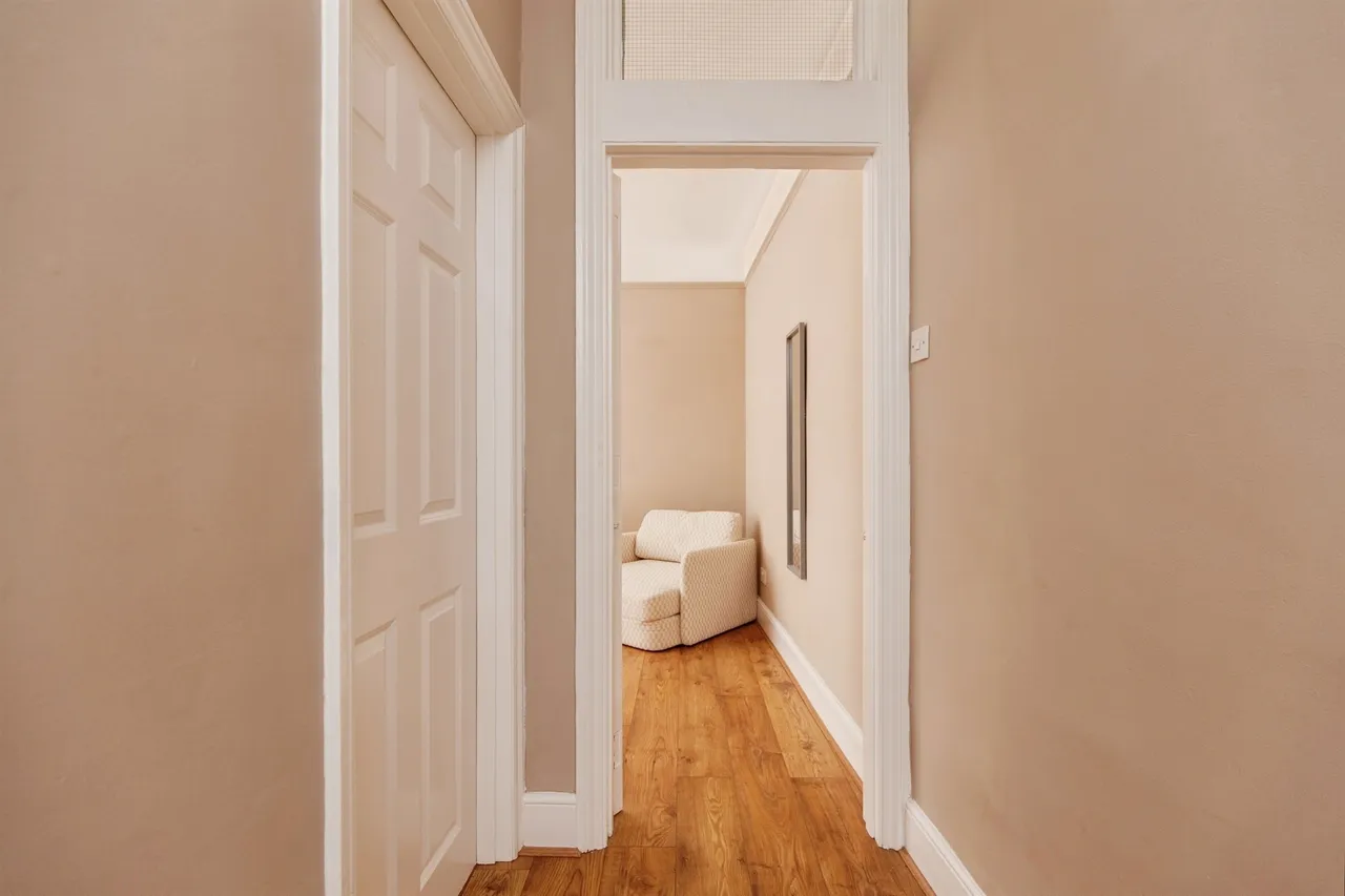 Upper East Hayes, Bath, BA1, photo 11