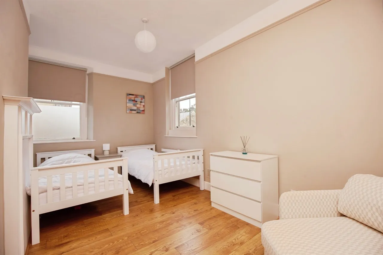 Upper East Hayes, Bath, BA1, photo 12