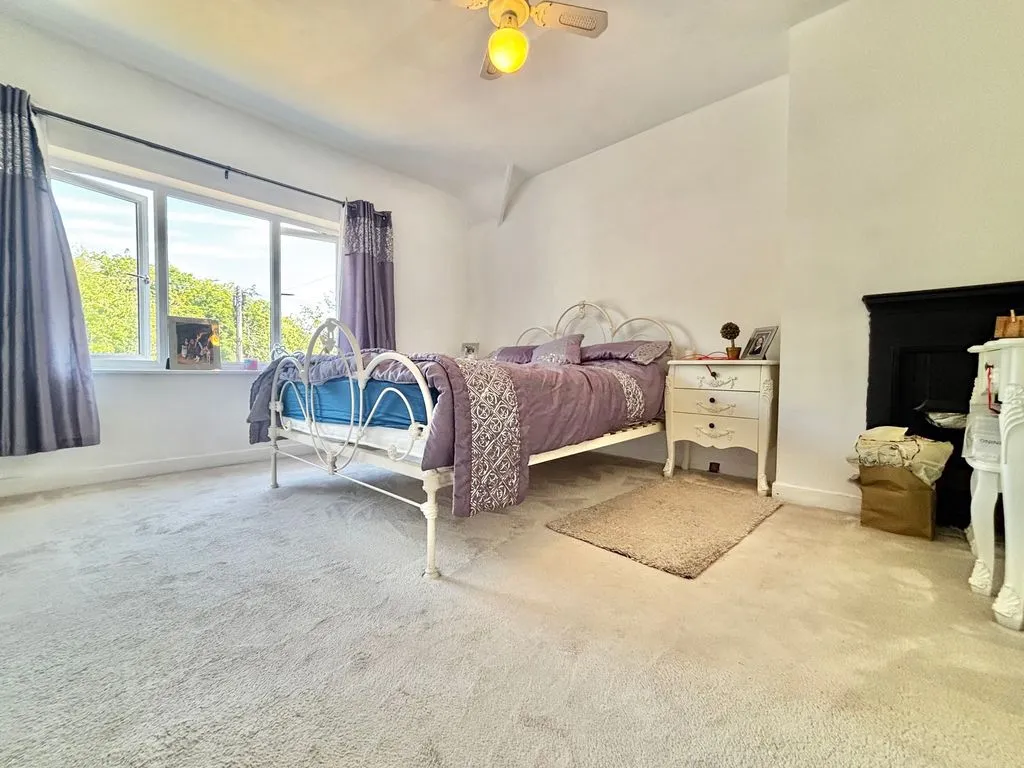 Aldridge Road, Great Barr, B44, photo 17