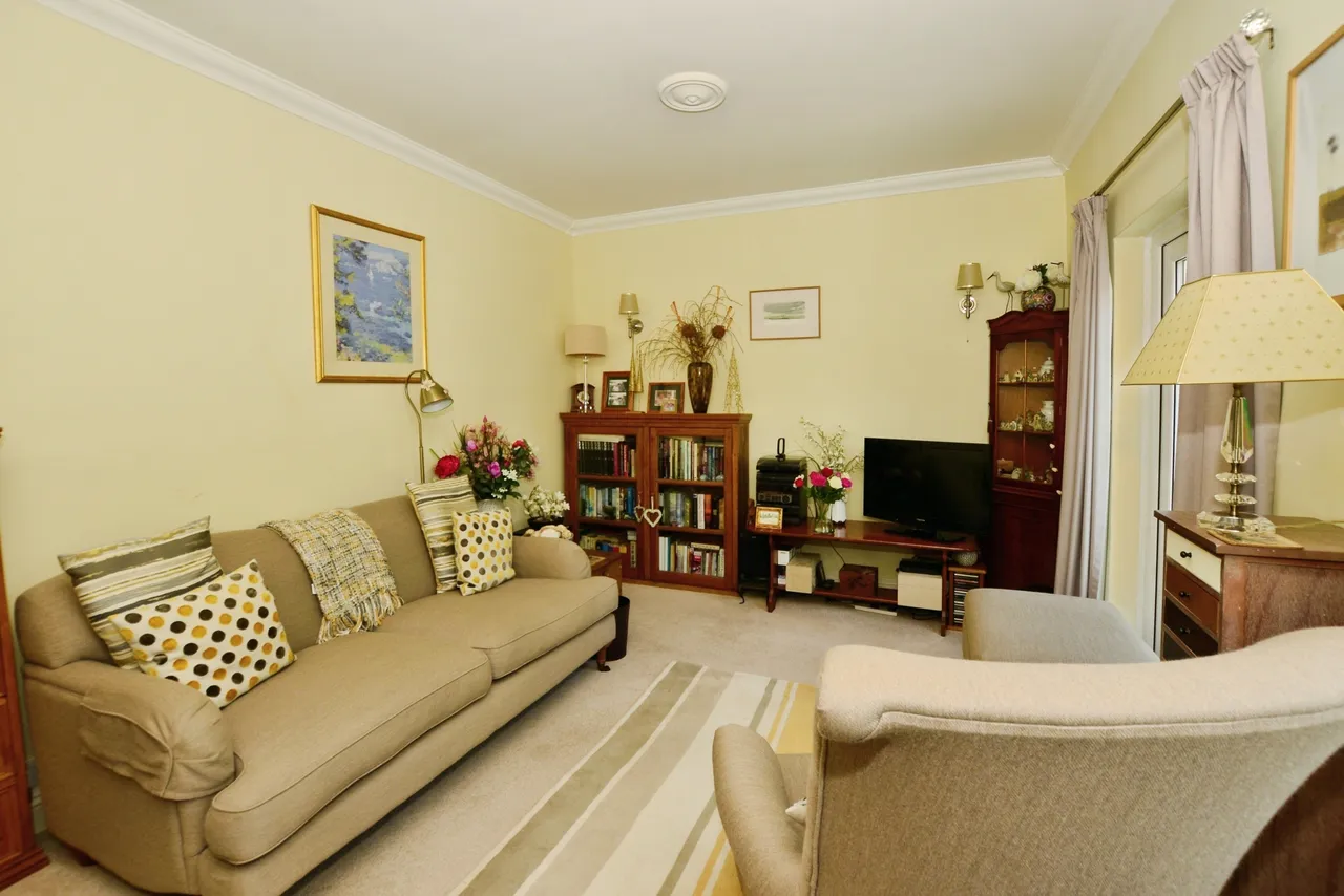 Ashford Road, Ashford, TN26, photo 10
