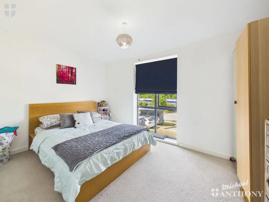 Mitchell Close, Aylesbury, HP21 8AE, photo 5