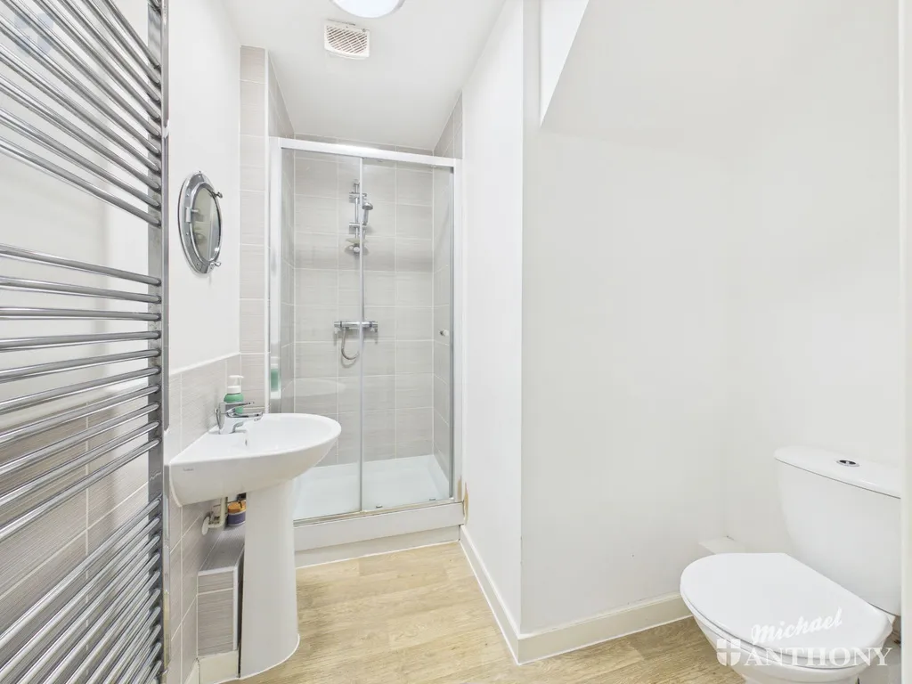 Mitchell Close, Aylesbury, HP21 8AE, photo 6