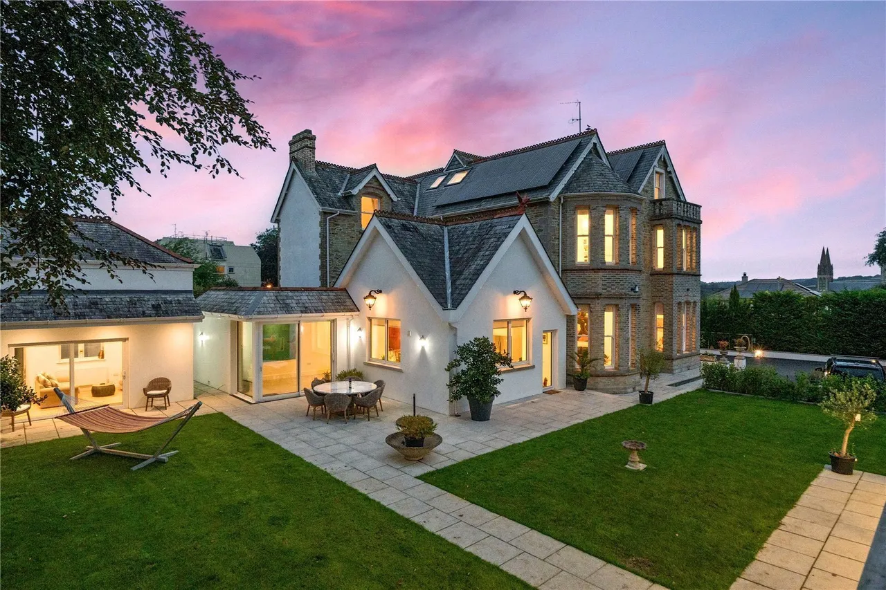 8 bed house for sale, Strangways Villas, Truro, TR1