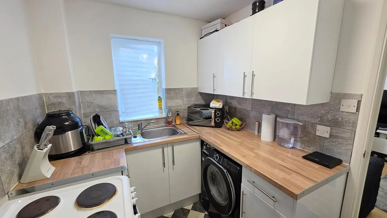Senwick Drive, Wellingborough, NN8, photo 6