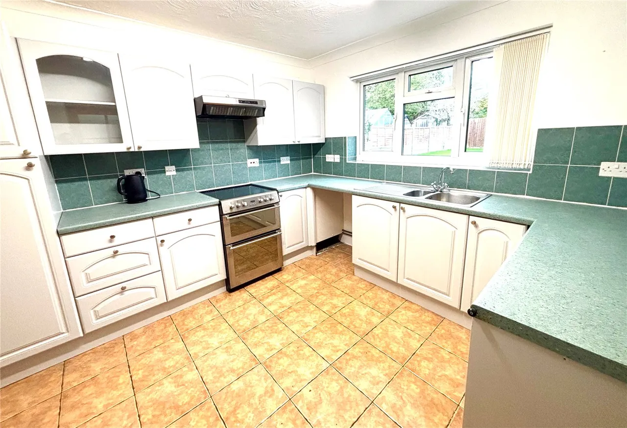 Moot Lane, Downton, Salisbury, Wiltshire, SP5 3JU, photo 5