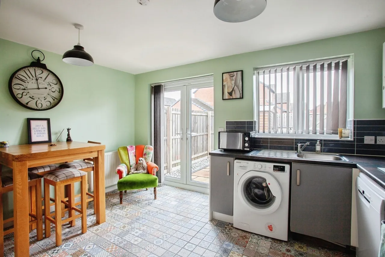 St. Peters Drive, DONCASTER, South Yorkshire, DN6, photo 2