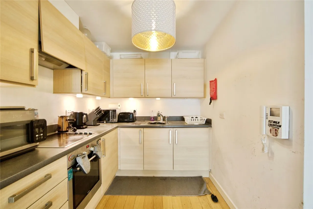 Empire Way, Wembley, HA9, photo 12