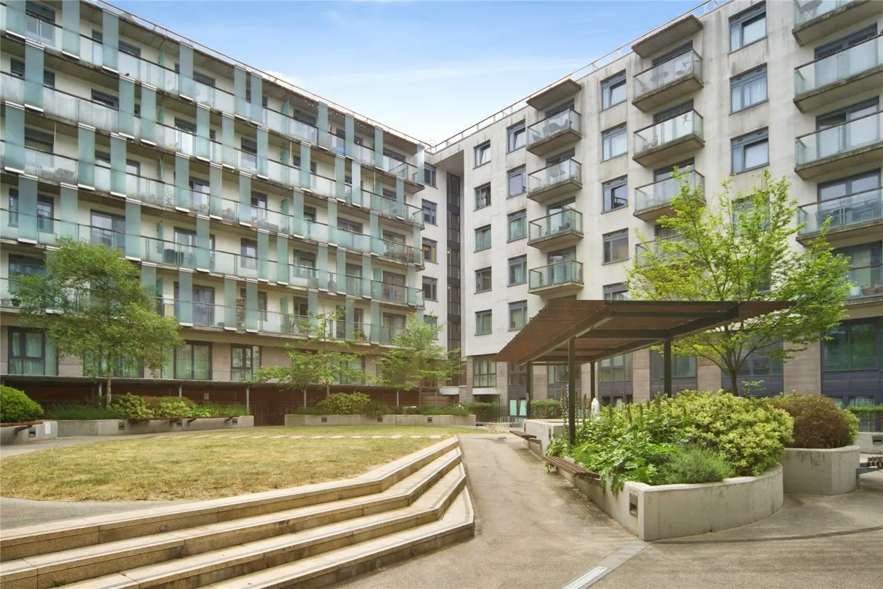 Empire Way, Wembley, HA9, photo 21