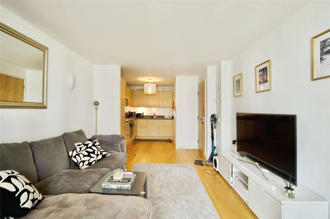Empire Way, Wembley, HA9, photo 9