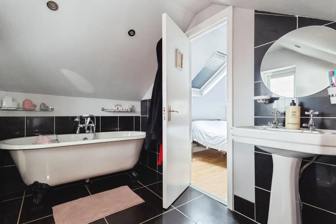 Two Trees Lane, Denton, Manchester, Greater Manchester, M34, photo 20
