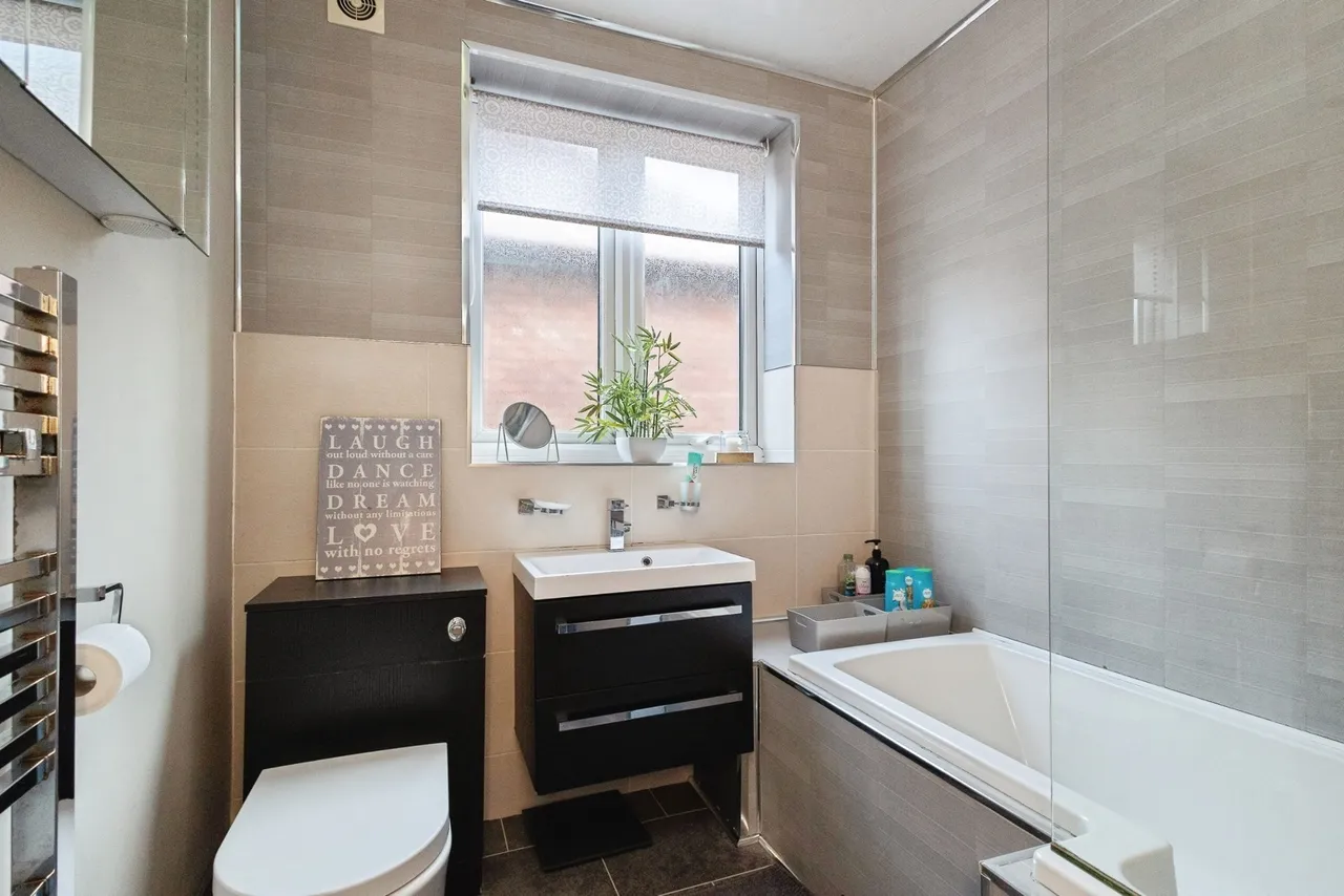 Two Trees Lane, Denton, Manchester, Greater Manchester, M34, photo 19