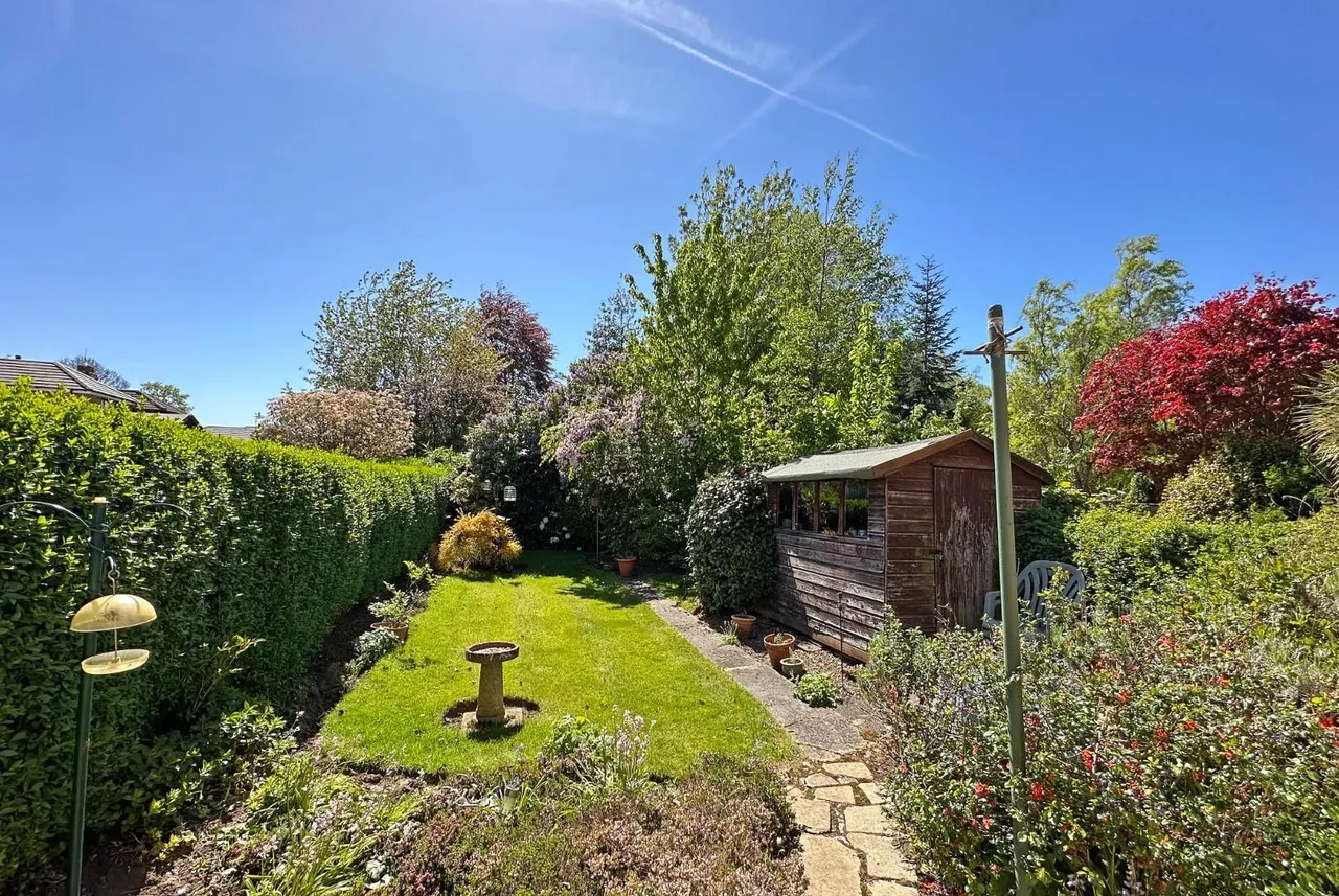Leicester Avenue, Timperley WA15 6HR, photo 5