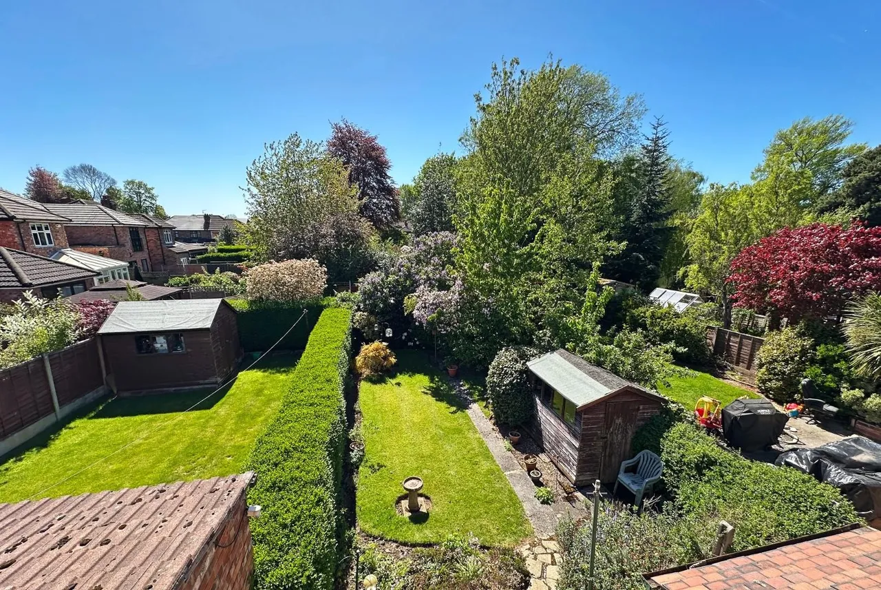 Leicester Avenue, Timperley WA15 6HR, photo 19